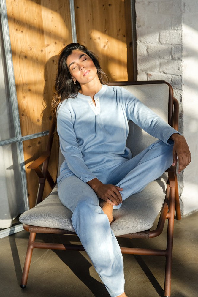 
                  
                    SAMPLE Irène homewear
                  
                