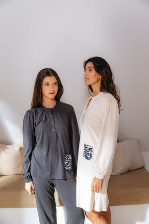 
                  
                    SAMPLE Inès pyjama
                  
                