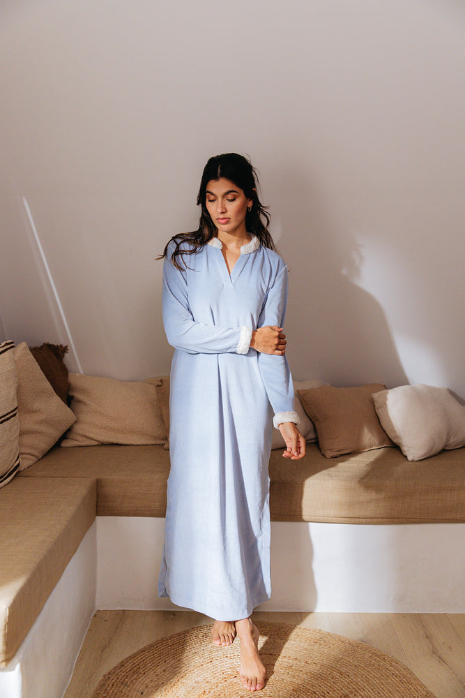 
                  
                    SAMPLE Julia maxi loungedress
                  
                