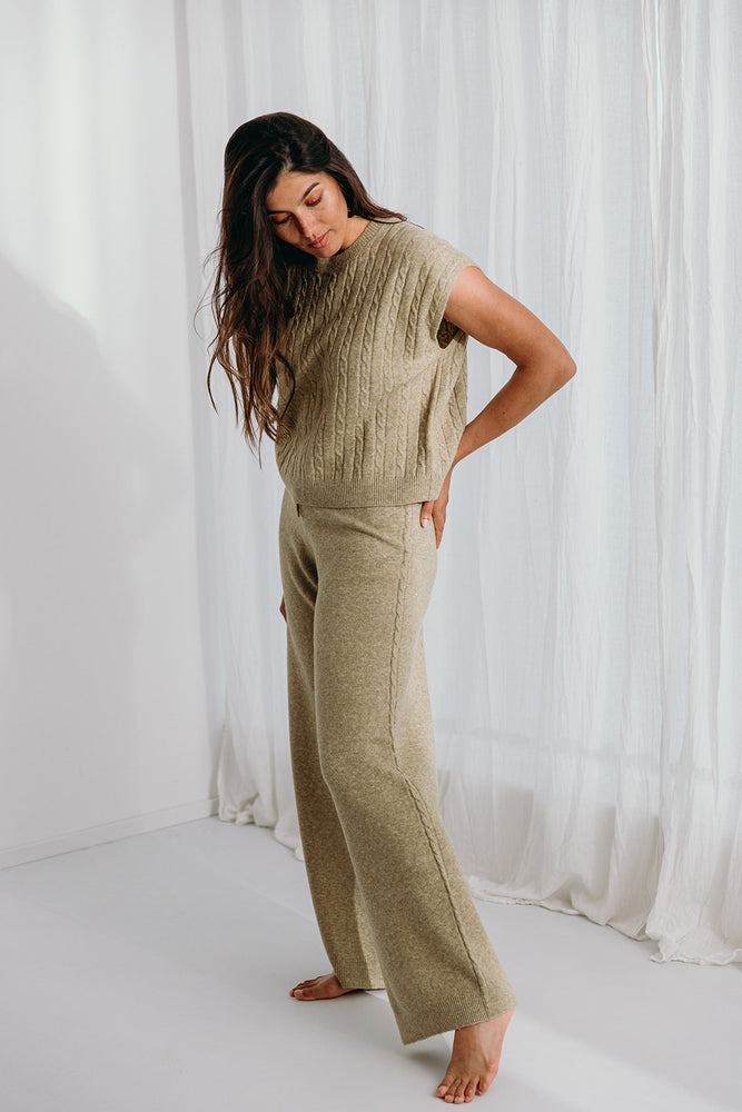 
                  
                    Donna cable knit pants
                  
                