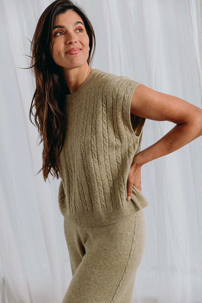 
                  
                    Donna cable knit pants
                  
                