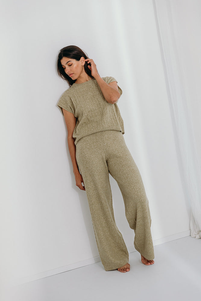 
                  
                    Donna cable knit pants
                  
                