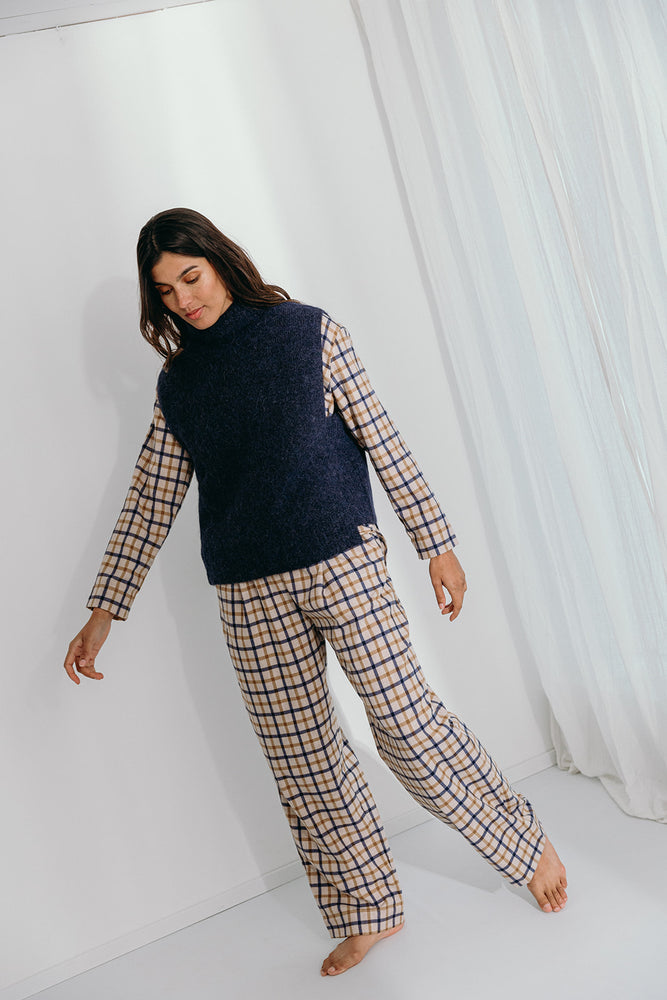 
                  
                    Dina high neck pullover
                  
                